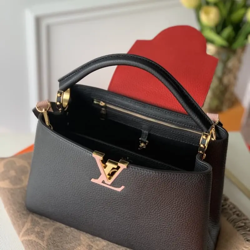 M57518 31.5x20x11cm High Quality Bags - Image 8