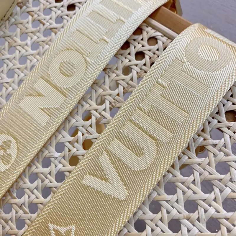 M59823 27.5x16x7cm High Quality Bags - Image 9