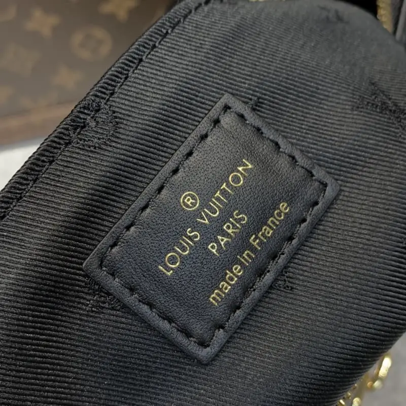 M59799 27.5x16x7cm High Quality Bags - Image 9