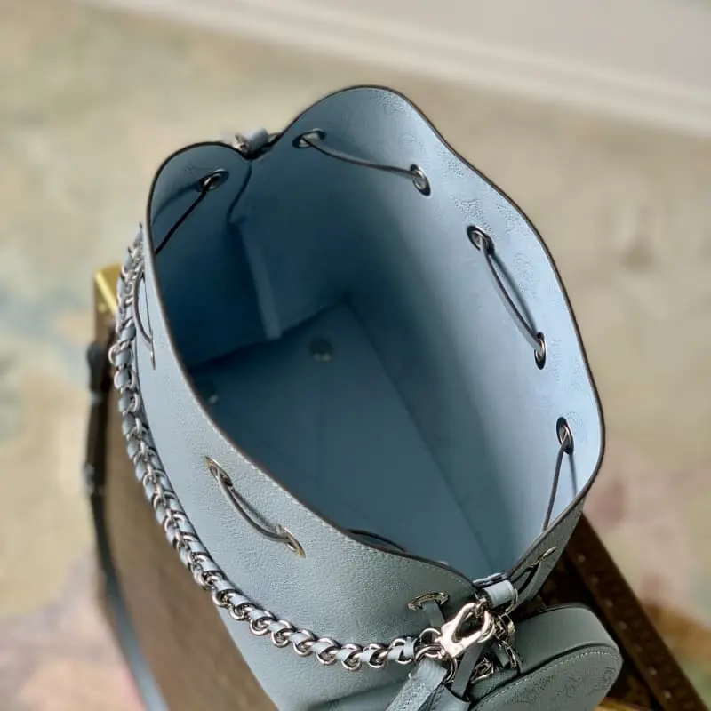 M57070 S1 19x22x14cm High Quality Bags - Image 9