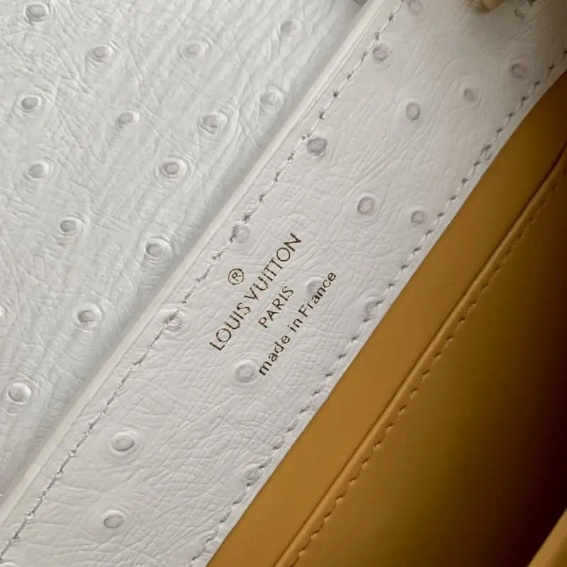 M93483 S4 21x14x8cm High Quality Bags - Image 9