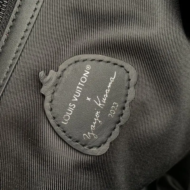 M46400 black silk screen 45x27x20cm High Quality Bags - Image 9