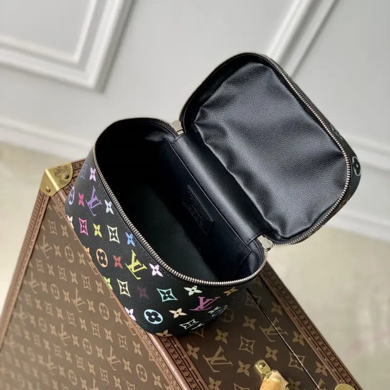 M13747 20x13.5x12cm High Quality Bags - Image 9