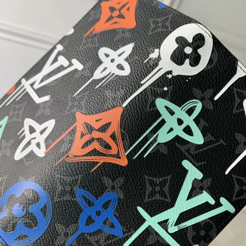 M81846 Graffiti Red 10x19x2cm High Quality Bags - Image 9