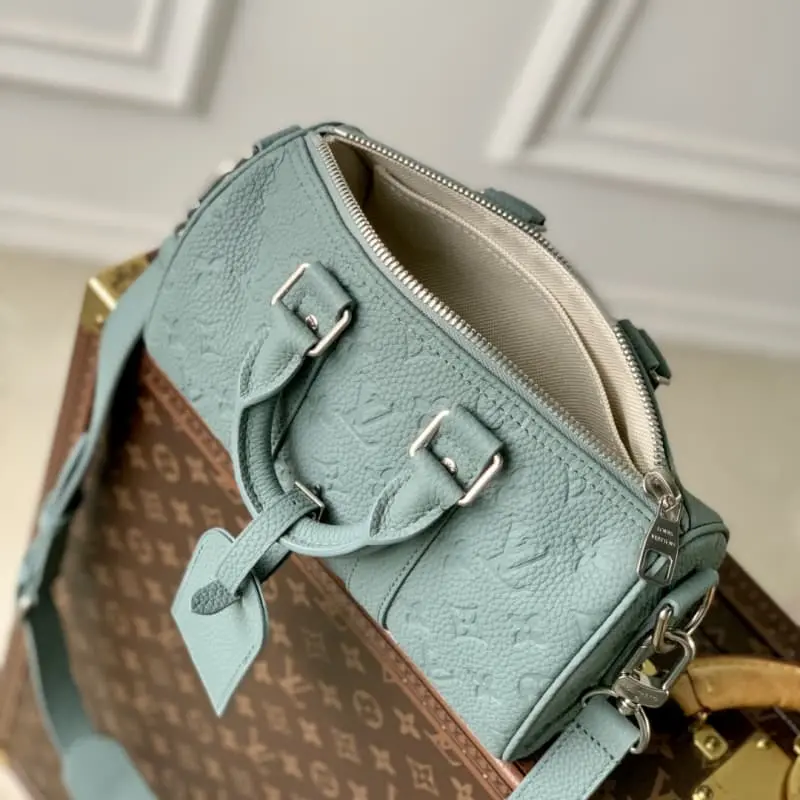 M13866 25x15x11cm High Quality Bags - Image 9