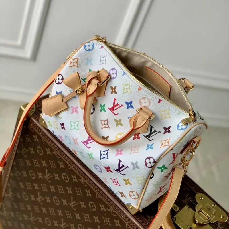 M13085 19x15x25cm High Quality Bags - Image 9