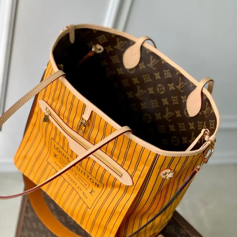 M11947 28x14x31cm High Quality Bags - Image 4