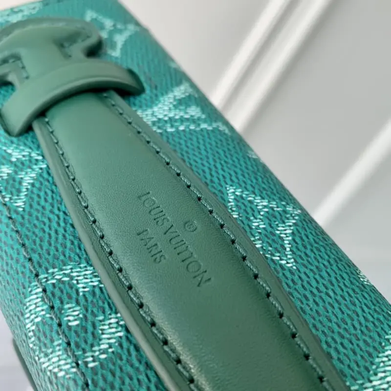 M12686 Green Flower 15x7x19cm High Quality Bags - Image 9