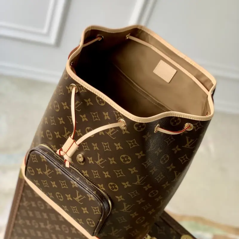 M11197Medium 38x21x35cm High Quality Bags - Image 9