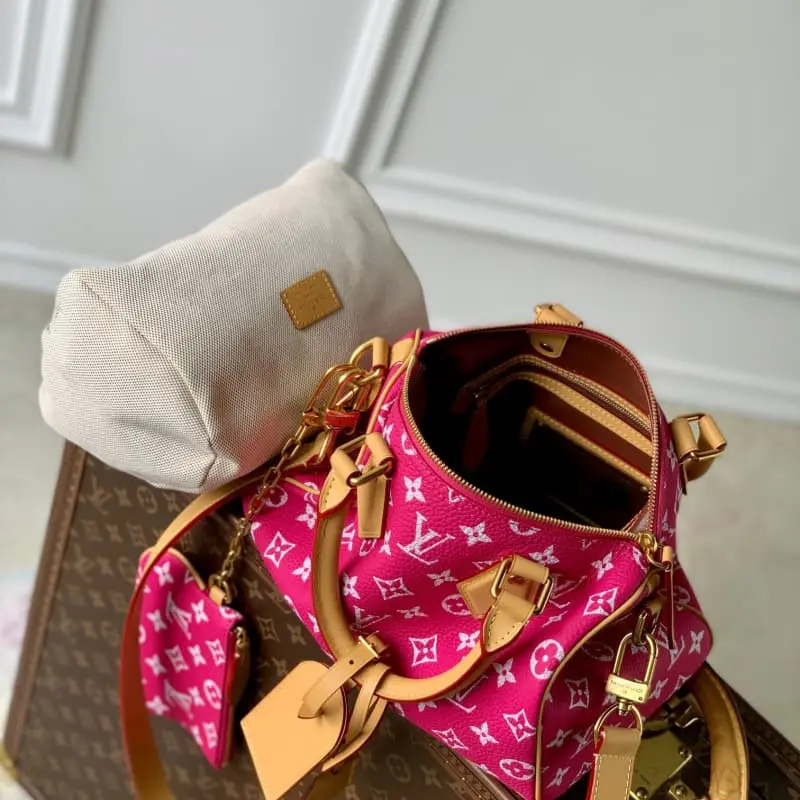 M11562 pieces purple 25x15x15cm High Quality Bags - Image 9