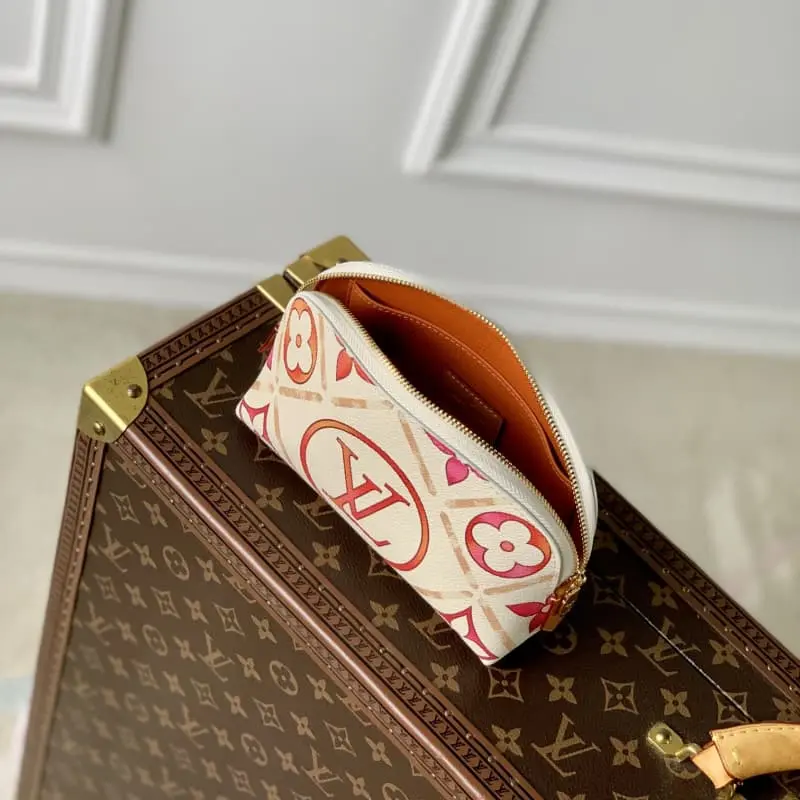 M11239 HH21 1 19x12x6cm High Quality Bags - Image 9