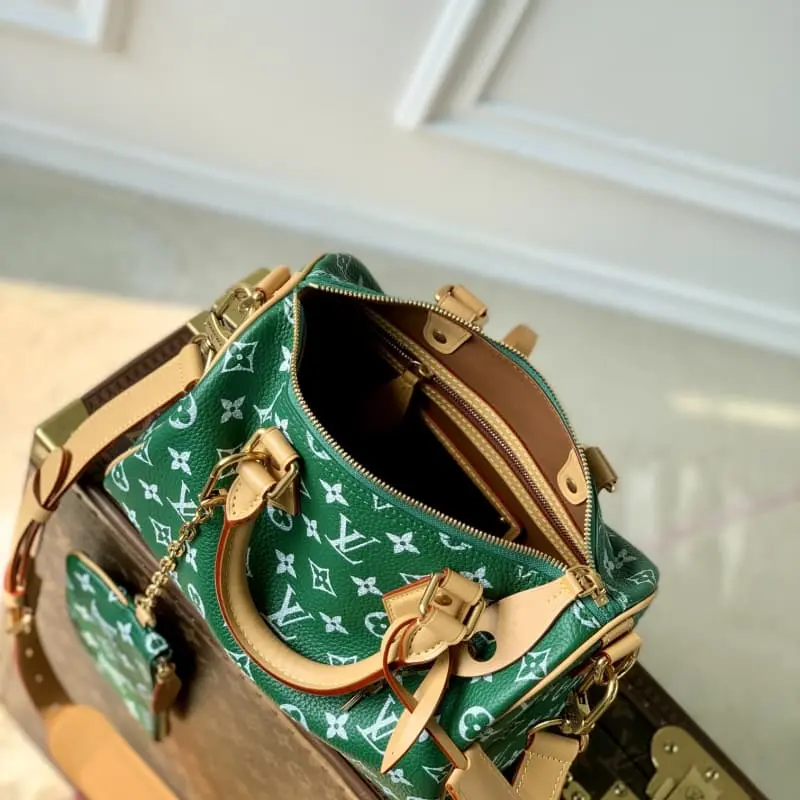 M24423 Dark Green 25x15x15cm High Quality Bags - Image 9