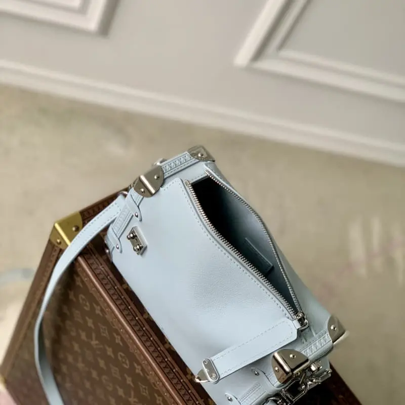 M25160 Light Blue 21x14x6cm High Quality Bags - Image 9