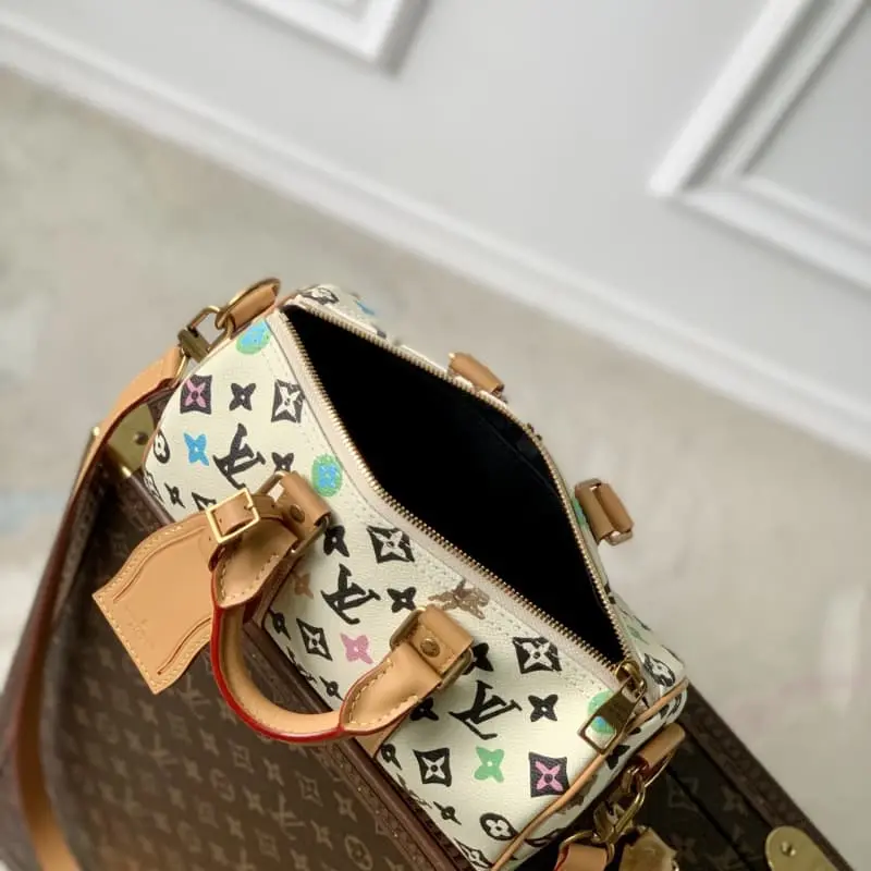 M24849 S1 25x15x11cm High Quality Bags - Image 9