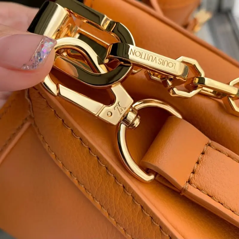 M25048 24x17x9cm High Quality Bags - Image 9