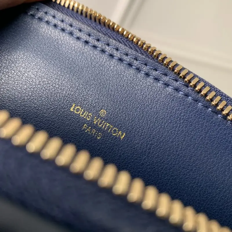 M23666 23.5x17.5x11.5cm High Quality Bags - Image 9