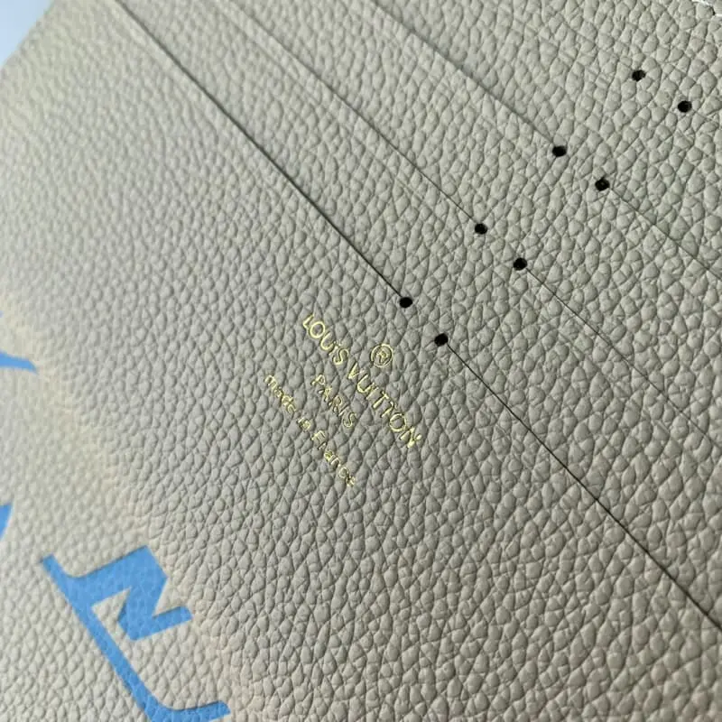 M69977 S3 21x12x3cm High Quality Bags - Image 9