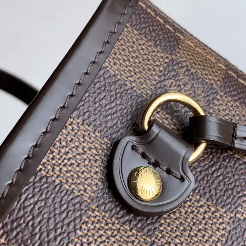 N41359 Red 29x21x12cm High Quality Bags - Image 8