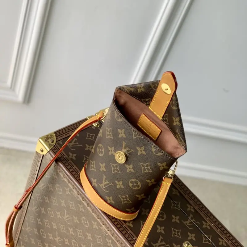 M14056 18x8.5x12.5cm High Quality Bags - Image 9