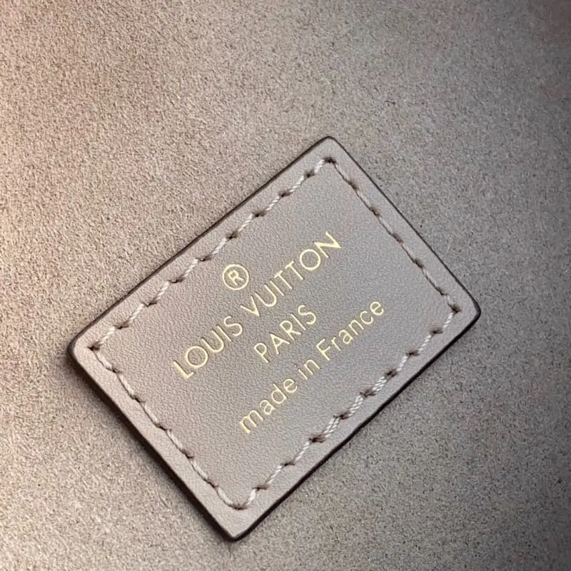 M45555 26x26x17.5cm High Quality Bags - Image 8