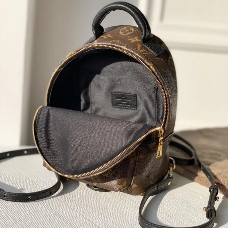 M44873 15x22x9cm High Quality Bags - Image 8