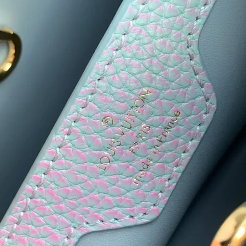 M59868 27x18x9cm High Quality Bags - Image 9