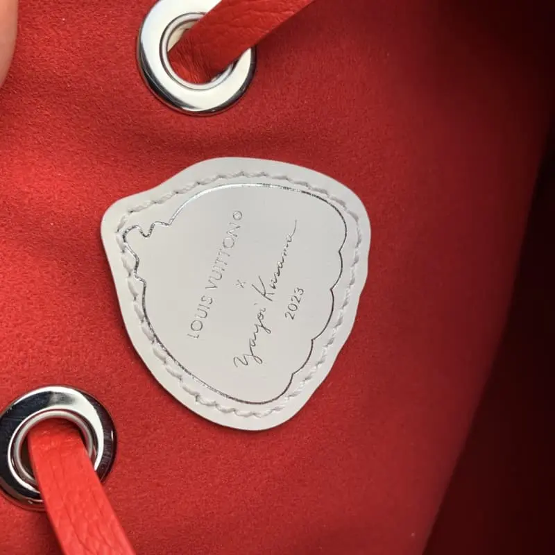 M46413 20x20x13cm High Quality Bags - Image 9