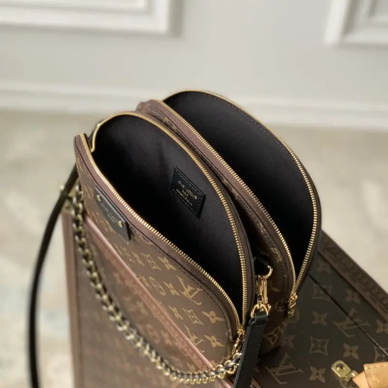 M12996 15x7x27cm High Quality Bags - Image 9