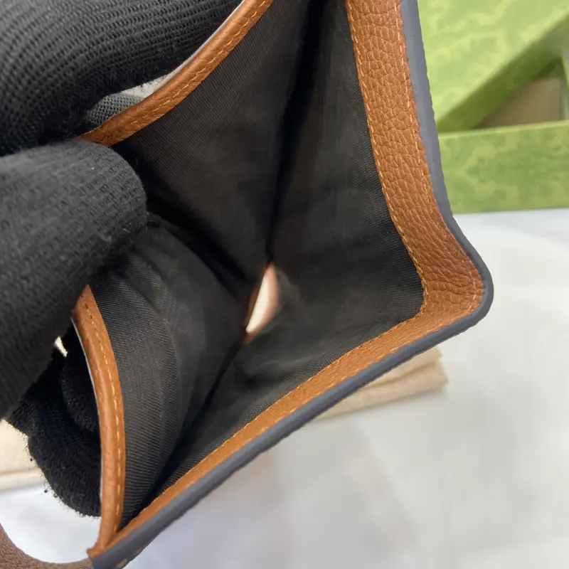 739498 CM 1 High-Quality Bags - Image 9