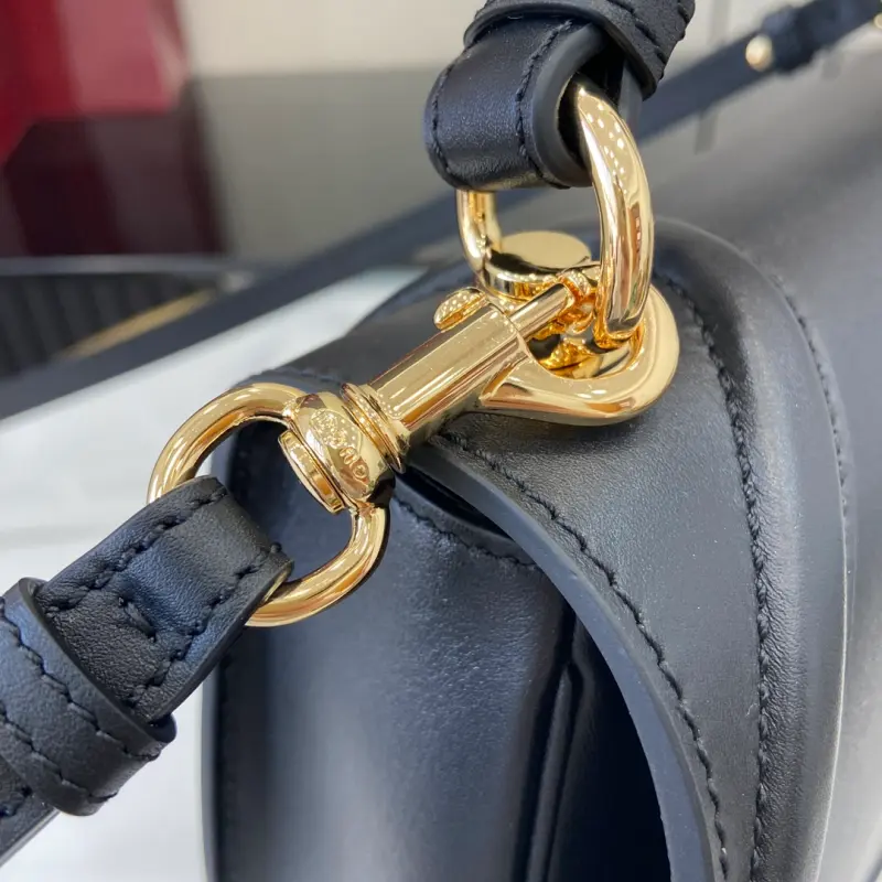 815719 CM 3 High-Quality Bags - Image 11