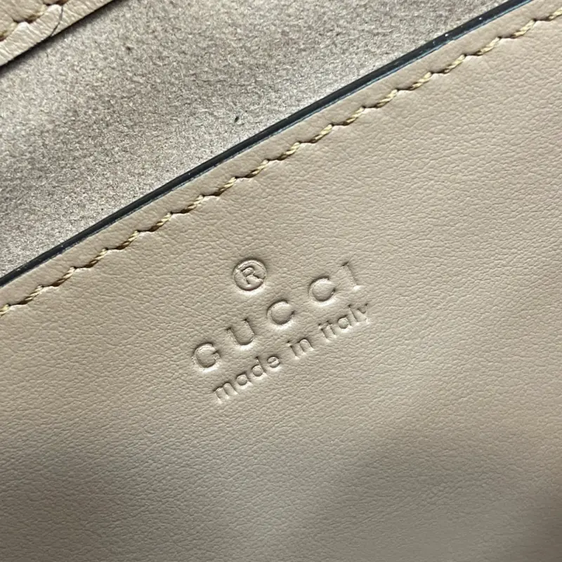 811238 CM 2 High-Quality Bags - Image 9