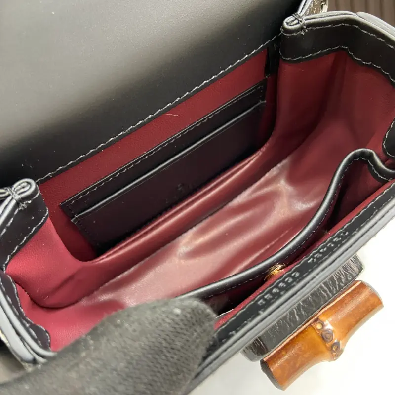 786482 CM 6 High-Quality Bags - Image 9