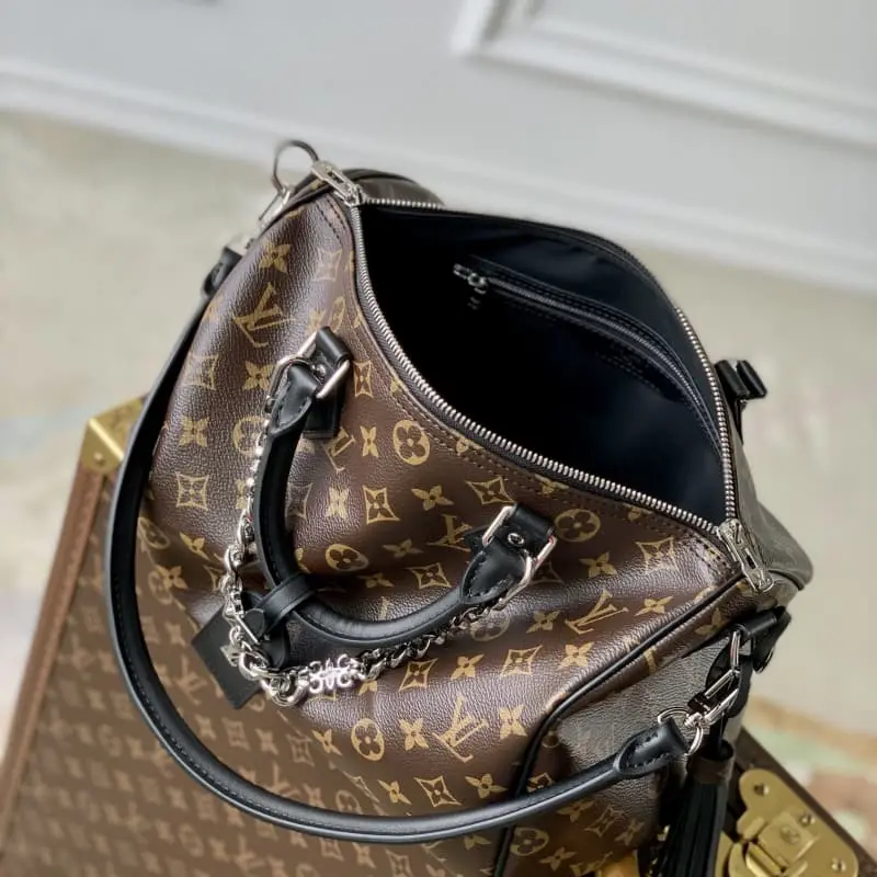 M12243 21x17x30cm High Quality Bags - Image 9