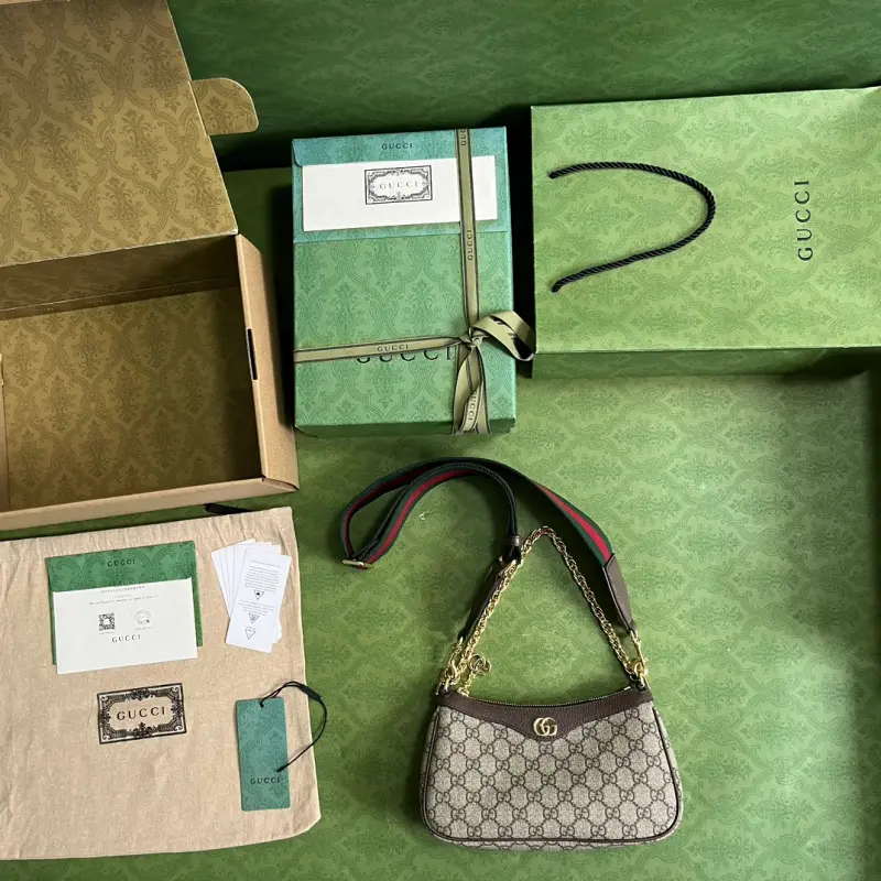 735132 CM 2 High-Quality Bags - Image 9