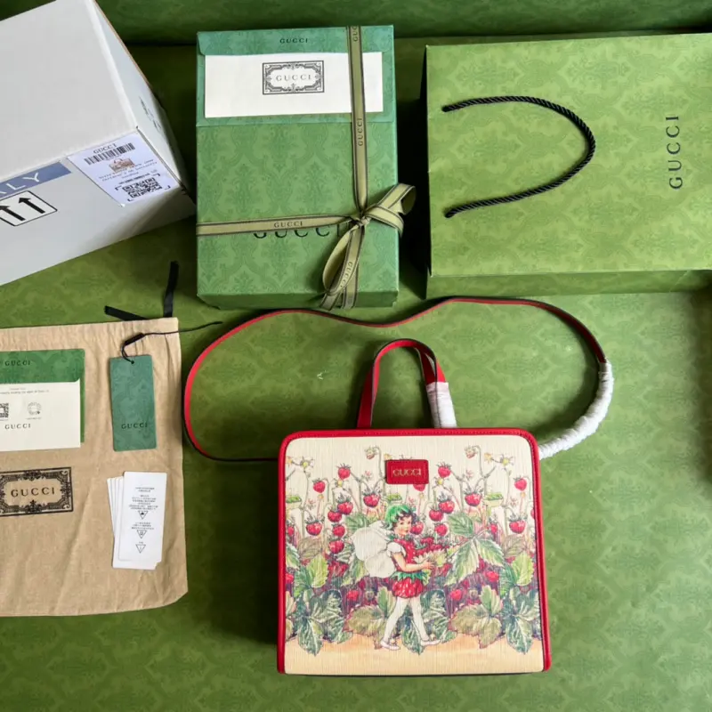 630542 CM 1 High-Quality Bags - Image 9