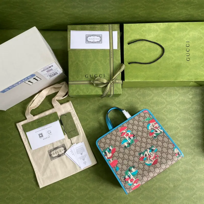 605614 CM 3 High-Quality Bags - Image 9