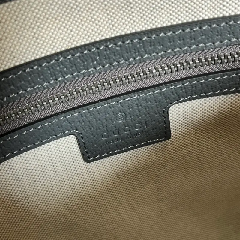 674078 CM 1 High-Quality Bags - Image 9