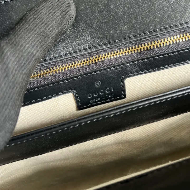 739392 CM 2 High-Quality Bags - Image 9