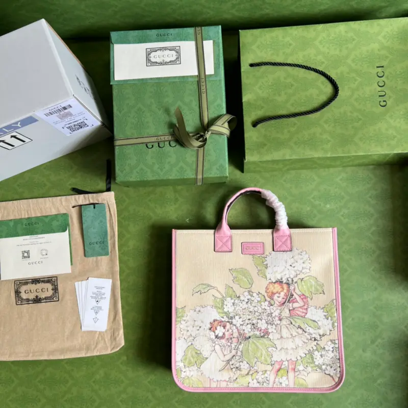 550763 CM 4 High-Quality Bags - Image 9