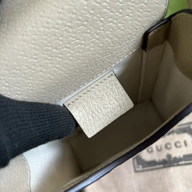 696056 CM 1 High-Quality Bags - Image 9