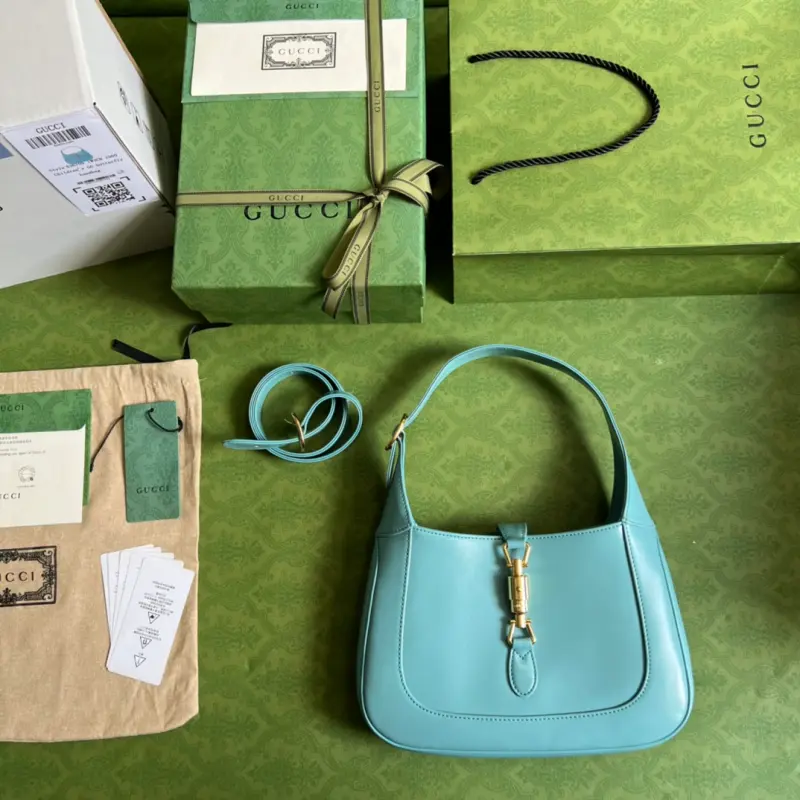 636709 CM 7 High-Quality Bags - Image 9