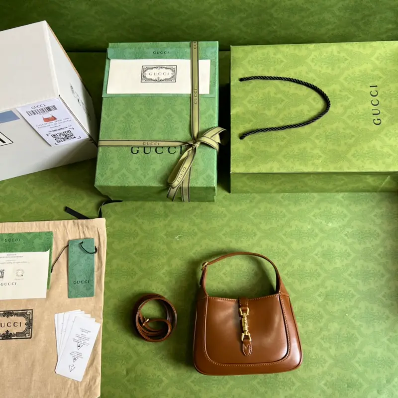 637091 CM 6 High-Quality Bags - Image 9