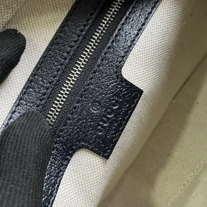 699439 CM 1 High-Quality Bags - Image 9