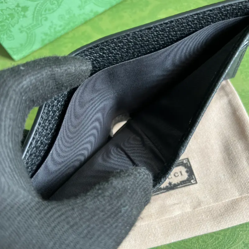 428726 CM 4 High-Quality Bags - Image 9