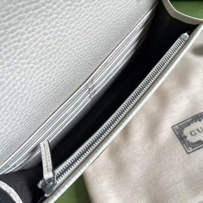 497985 CM 1 High-Quality Bags - Image 9