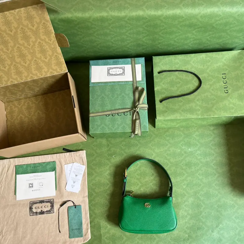 739076 CM 8 High-Quality Bags - Image 9