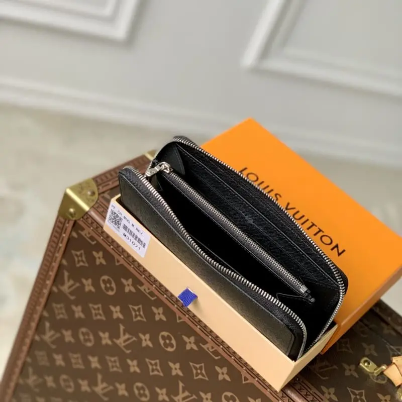 M31071 21x2.5x10cm High Quality Bags - Image 9