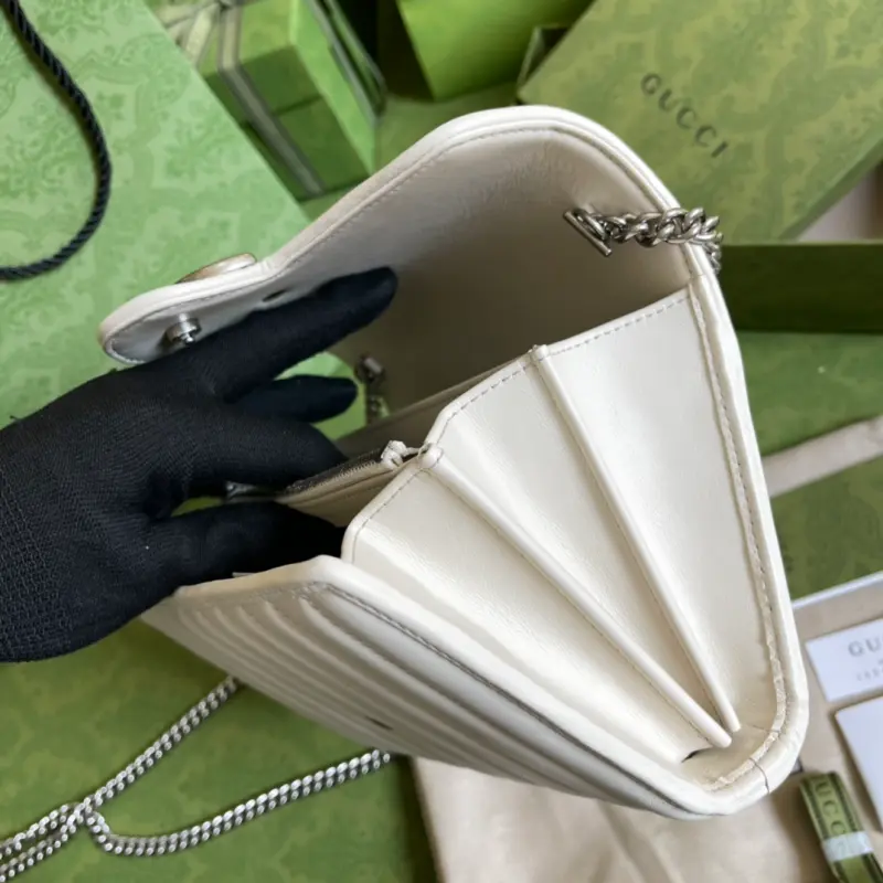 476433 CM 8 High-Quality Bags - Image 9