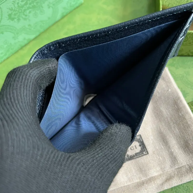 597606 CM 2 High-Quality Bags - Image 9