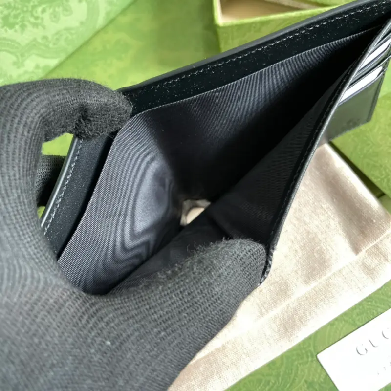 451268 CM 4 High-Quality Bags - Image 9